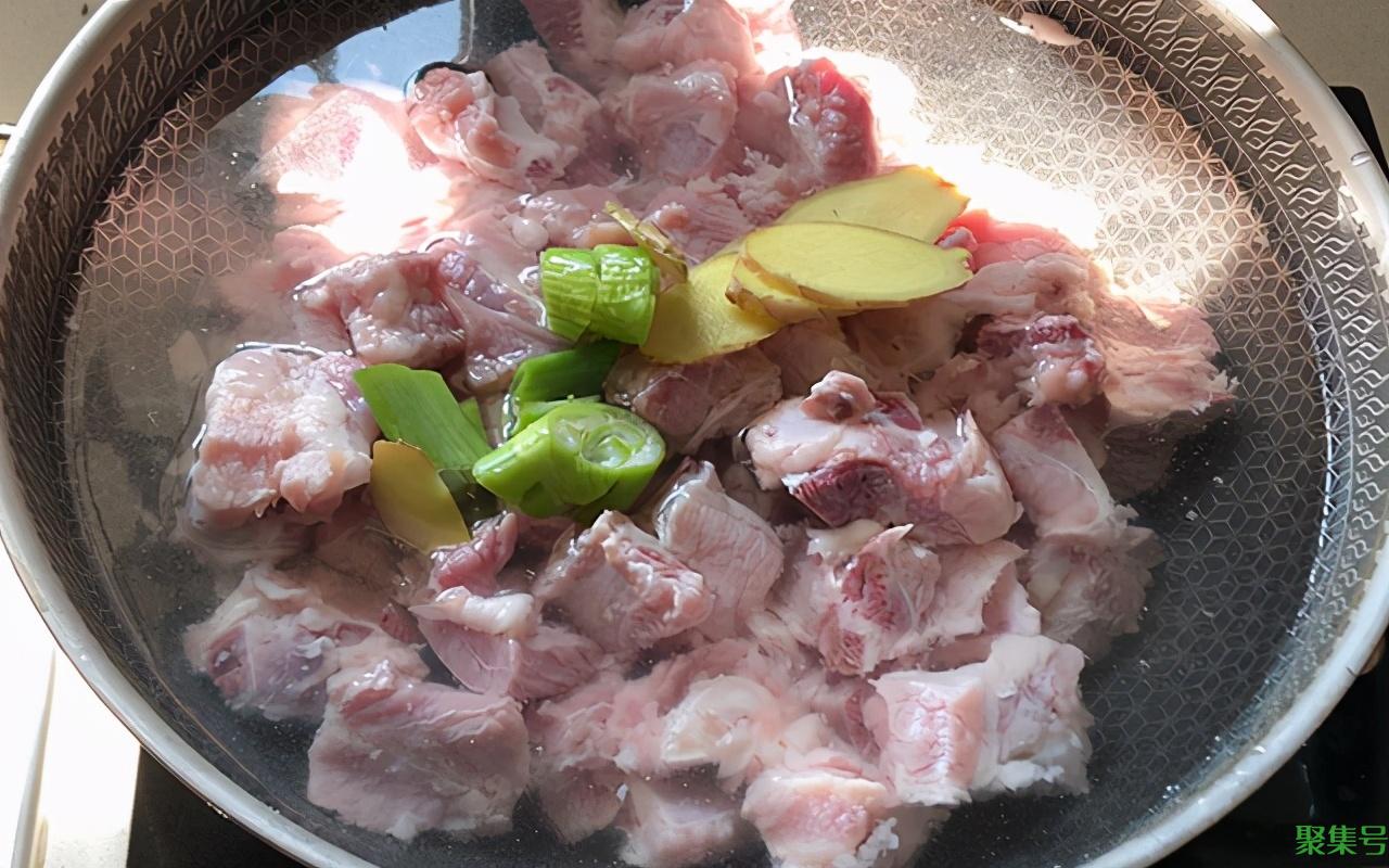 排骨怎么做好吃(老妈排骨的做法窍门)