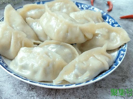 饺子皮怎么做才能又软又筋道(饺子皮怎么做又软和又筋)