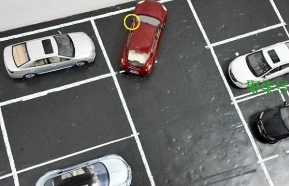 轿车倒车入库停车技巧，科目二倒车入库的方法