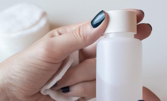 洗甲水日常妙用多_使用洗甲水的注意事项分享