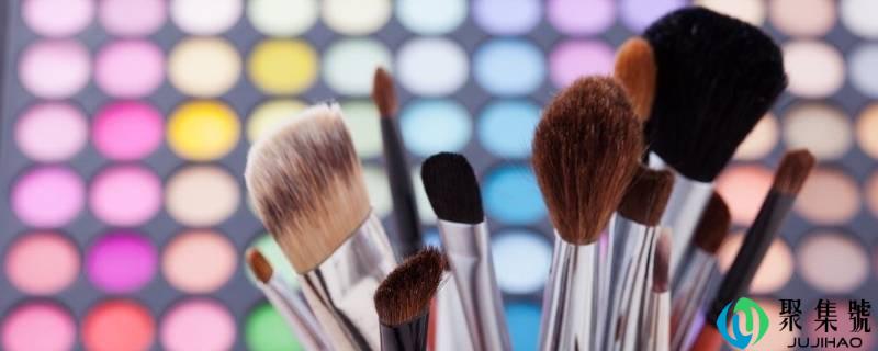 打扮和妆扮的区别是什么