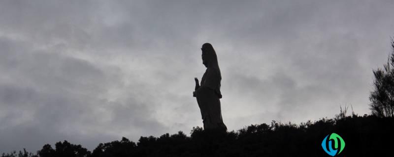 三拜九叩和三叩九拜有什么区别