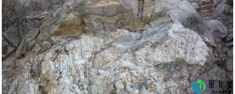 风化壳厚度与什么有关