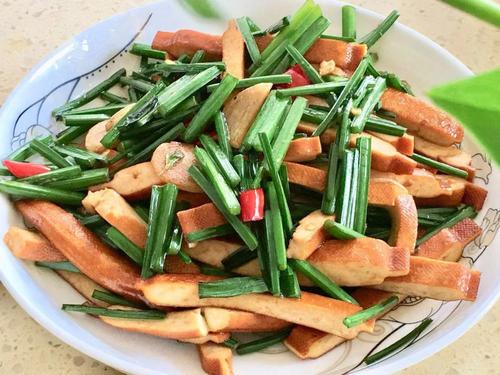 豆干和什么炒好吃(士豆丝怎么炒好吃)
