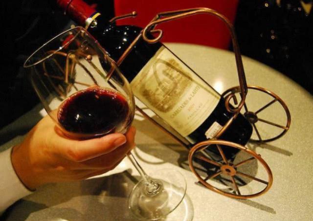 红酒开封后多久不能喝(红酒开封后不能喝了,还有其他用处吗)