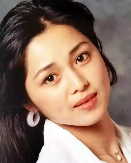 皱蹙(皱蹙怎么读音是什么意思)