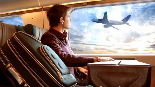 飞机l是靠窗吗(飞机那一排靠窗位置最好)
