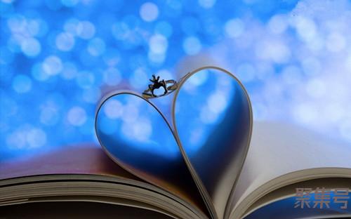 杏花是什么颜色的(杏花是什么颜色的)