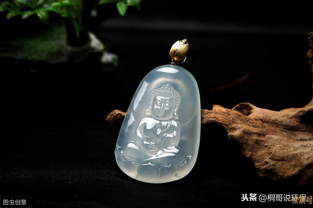 为什么女人要戴佛,戴观音不好吗?戴错霉运缠身?