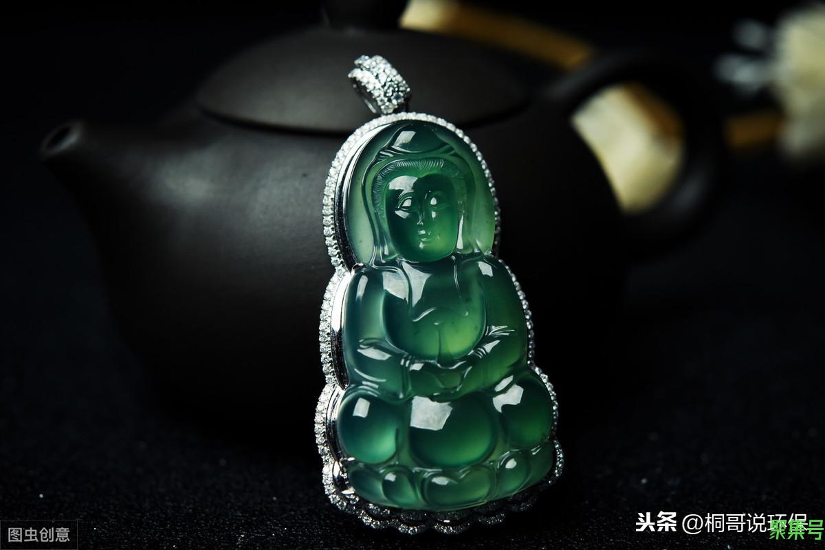 为什么女人要戴佛,戴观音不好吗?戴错霉运缠身?