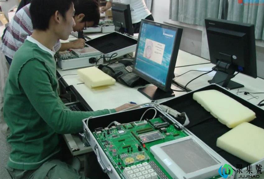 毕业生“高收入”专业排行,金融学被挤出前5,第二名就月薪上万