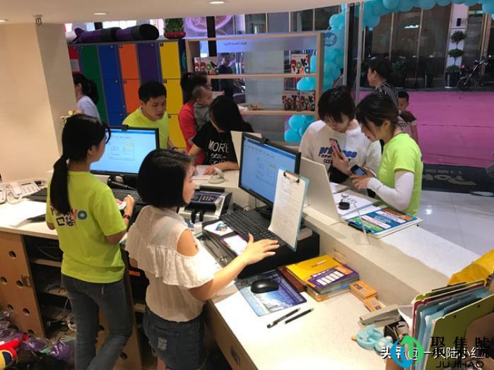 开一家蹦床公园需要多少钱,蹦床馆投资成本