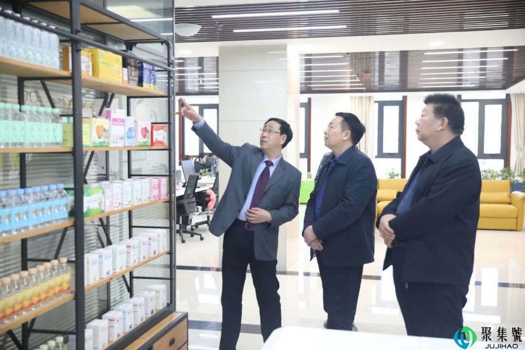 强强联手!每年10亿瓶闪耀“焦作山水”元素的名仁苏打水将销往世界各地!