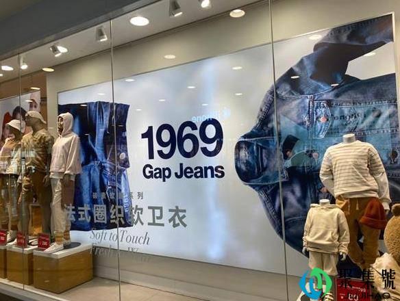 GAP业绩持续下滑,80后用青春捧起的品牌路在何方?