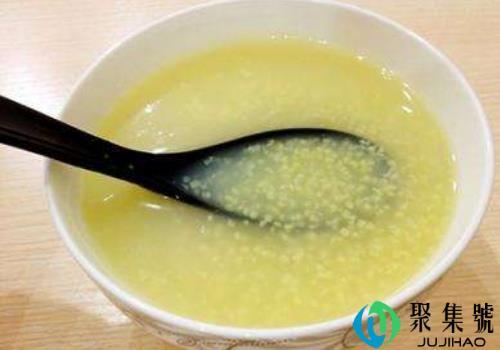 一人份小米粥要几勺米 熬小米粥为什么要用勺子不停搅拌