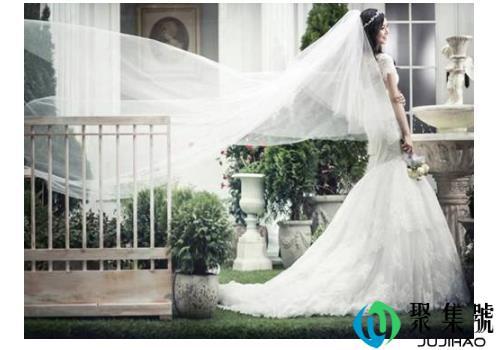 拍婚纱照如何选衣服 怎么拍好看