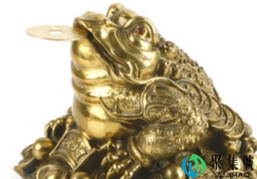 什么属相不适合摆金蟾(家里摆金蟾忌讳什么)