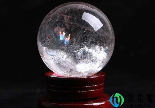 白水晶球的最佳摆放 有什么作用