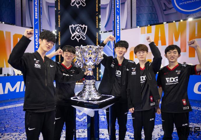 Doinb爆料永远的神确定复出,队伍还没定,如何评价Uzi回归赛场?