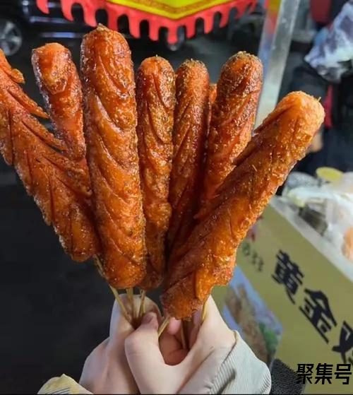 十根烤肠是什么梗（卖烤肠十元三根什么梗）
