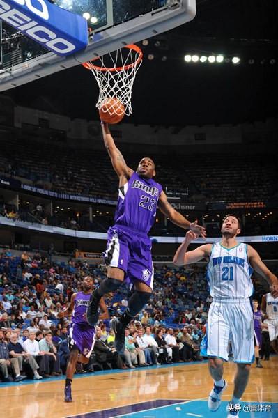 篮球科普:三步上篮要领和注意事项,了解一下