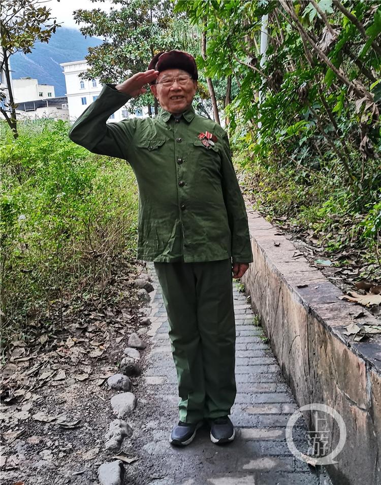 全国道德模范颁奖词（感动重庆十大人物）