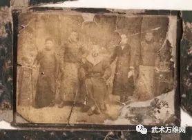 关于八卦掌宗师程廷华照片的争议