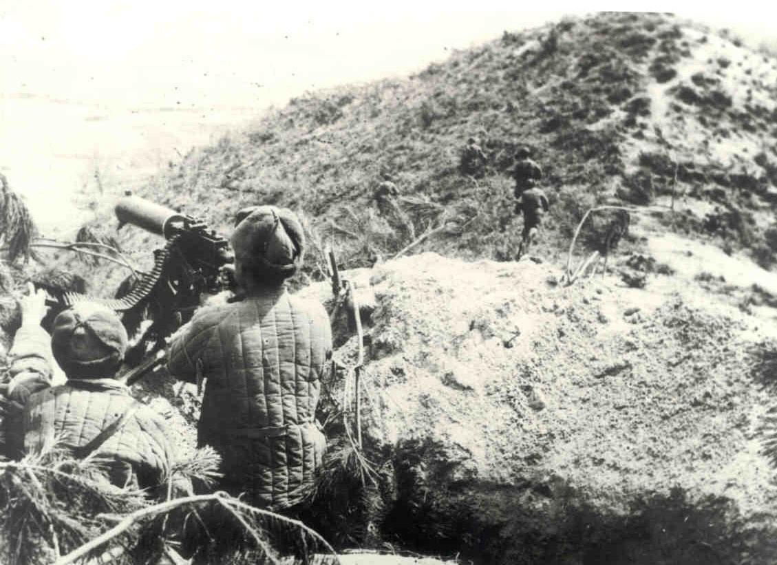 争雄三八线全集(争雄三八线全集观看 凤凰大视野)