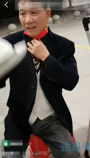 64岁万梓良近况惹担忧!说话有气无力很憔悴,晚年病多仍拼命挣钱