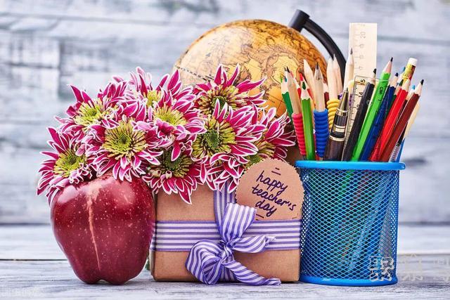 真挚暖心的教师节祝福语短信大全,简短独特,送给我们最爱的老师