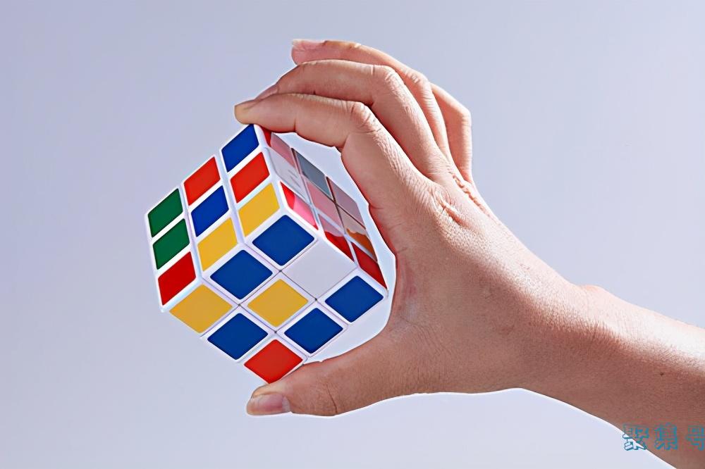 魔方教程公式口诀七步 新手入门(魔方教程公式口诀七步 万能公式)