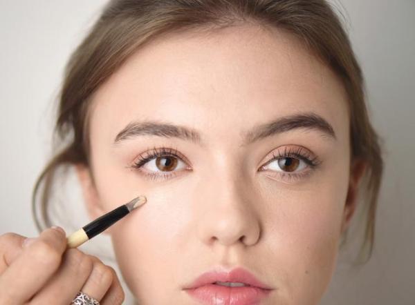 女人再忙也要记住:出门化淡妆!教你7个正确步骤,容易又好看