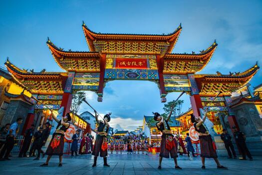 伟光汇通王军:深耕文旅融合 推进“造血式”精准扶贫