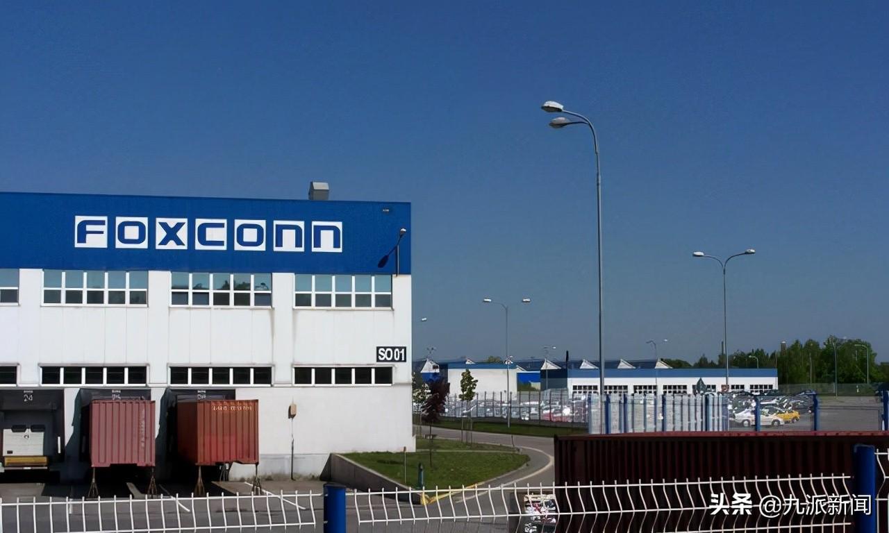 富士康淡季罕见大招工奖金1万(富士康招工要求条件)