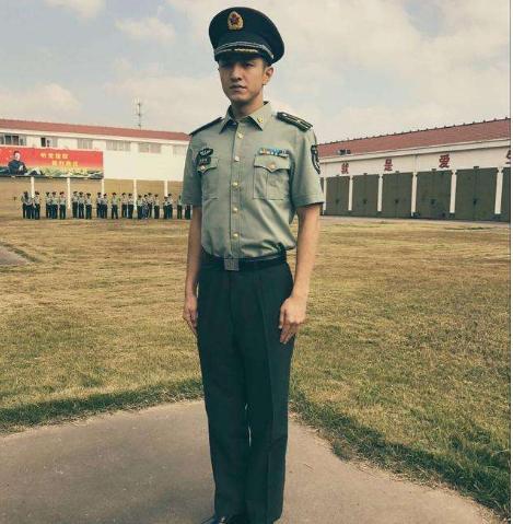 金瀚家庭背景强大,但是十分低调,被称为“男版韩雪”