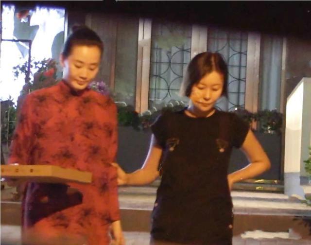 黄志忠柯蓝甜蜜约会!喝酒用餐如老夫老妻,两人相伴多年至今未婚