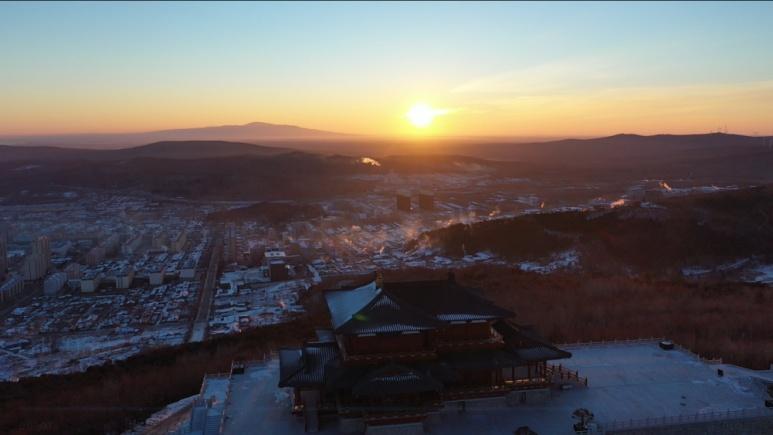 「日出东方」“云上沐浴”新年第一缕阳光