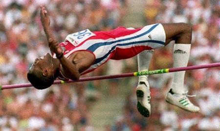 跳高世界纪录是多少(吉尼斯跳高世界纪录是多少)