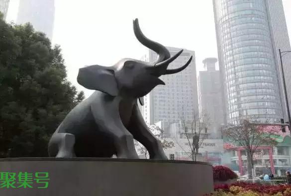 德基风云:吴铁军的新街口人生