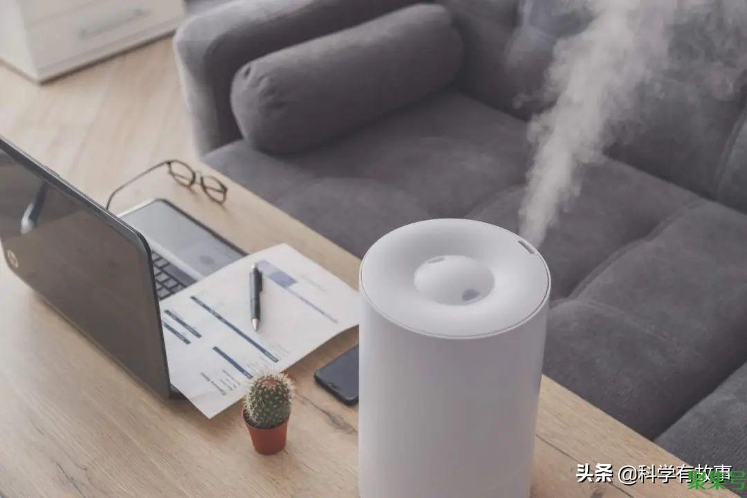 加湿器的作用及好处(使用加湿器的利弊)