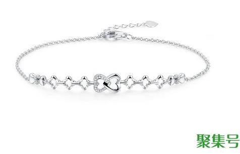 情人节送女朋友什么礼物最好（情人节送女生什么礼物比较好）