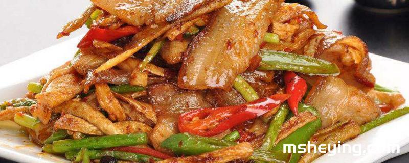 回锅肉能和什么菜炒