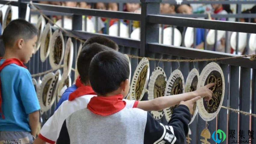 对待传统文化的正确态度是什么