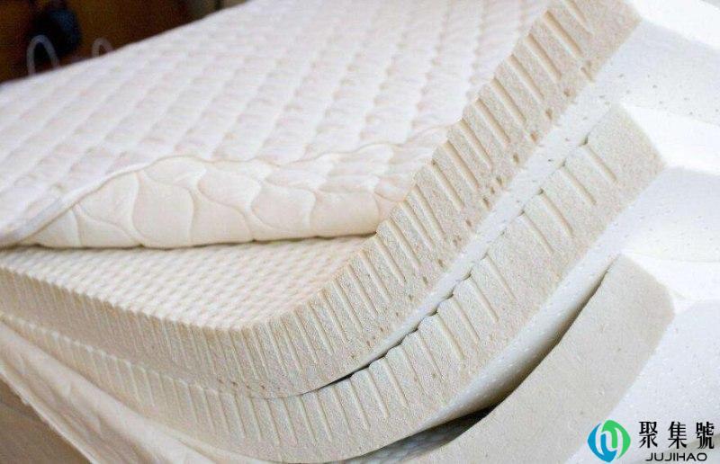 床垫反面为什么会起黑斑