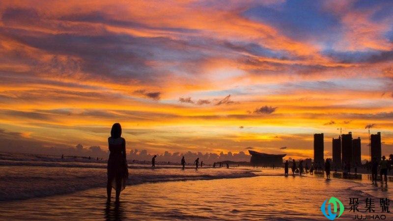 晚霞和火烧云之间的区别