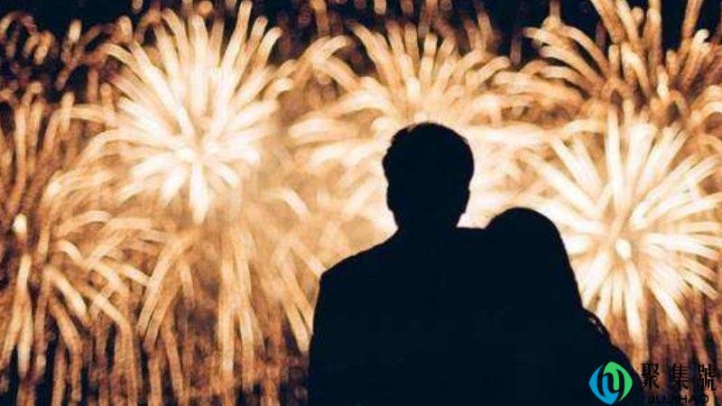 两个人在一起是为了什么