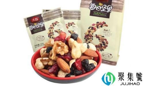 每日坚果一天可以几包