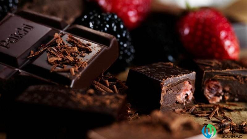 一般巧克力含酒精吗