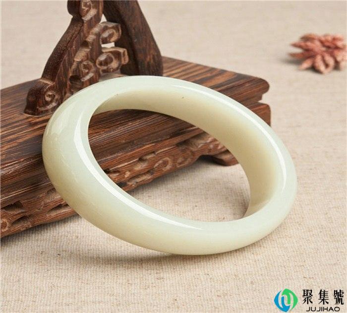 碳酸盐玉算假玉吗