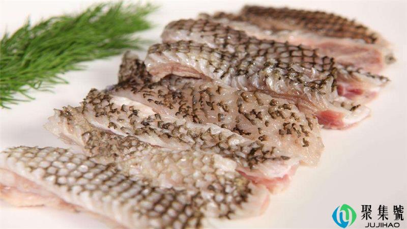 鱼皮遇热水会融化吗